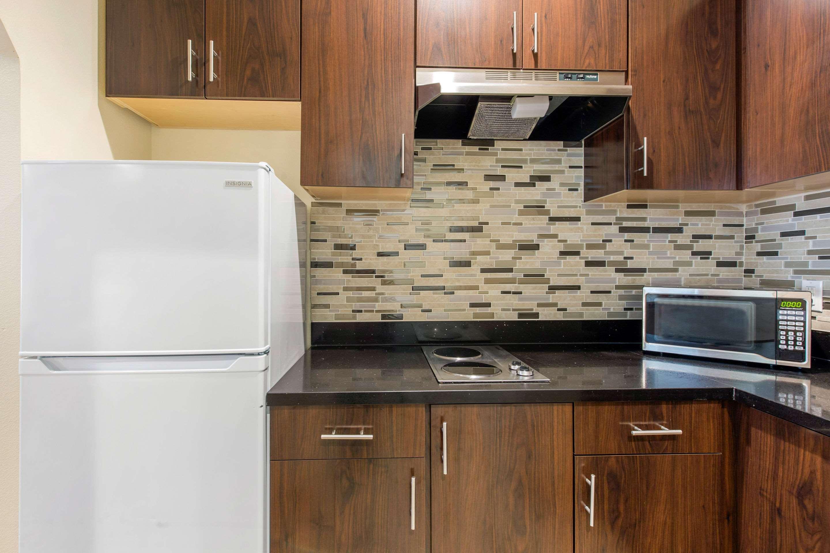 Econo Lodge Inn & Suites Houston Willowbrook Ngoại thất bức ảnh