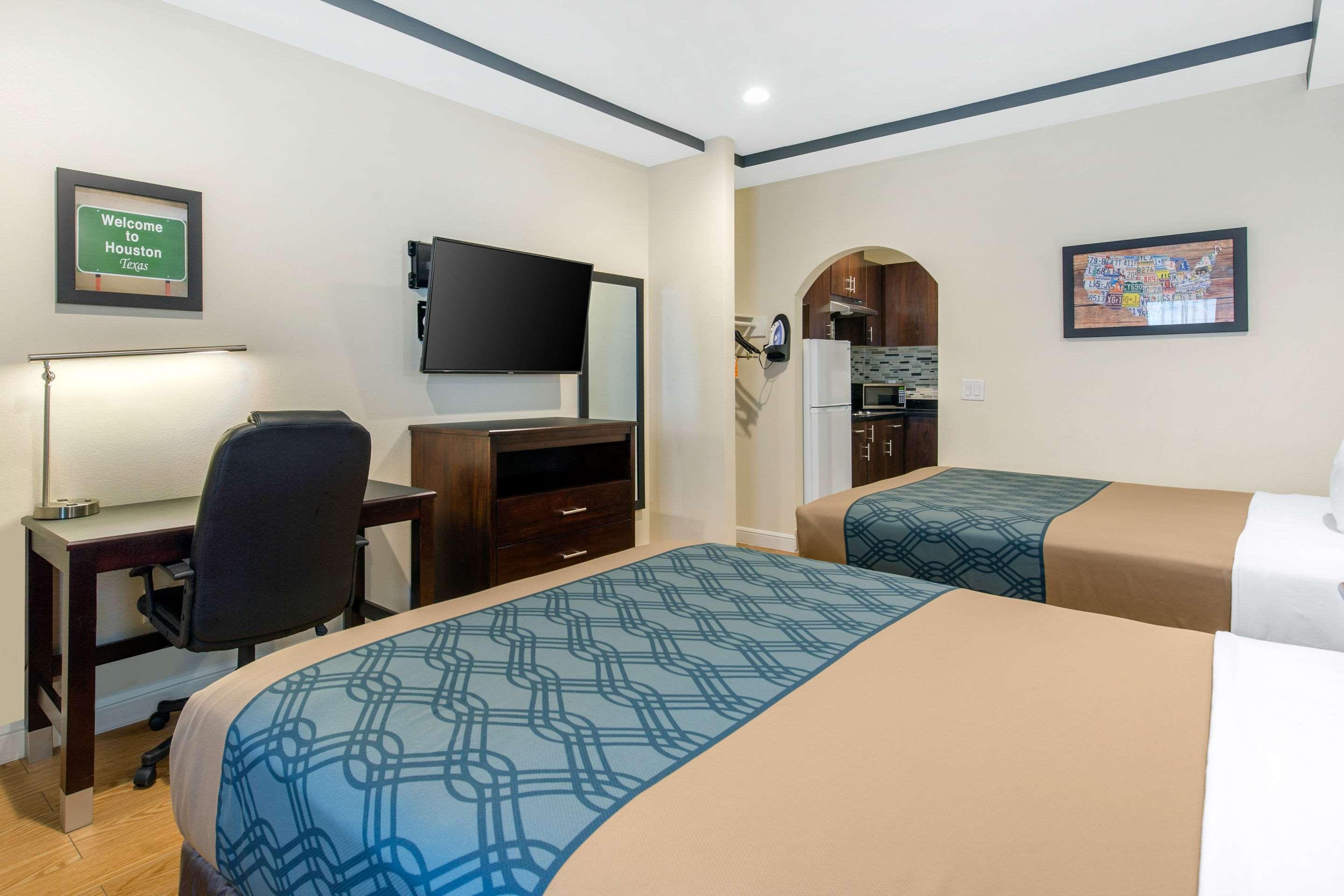 Econo Lodge Inn & Suites Houston Willowbrook Ngoại thất bức ảnh