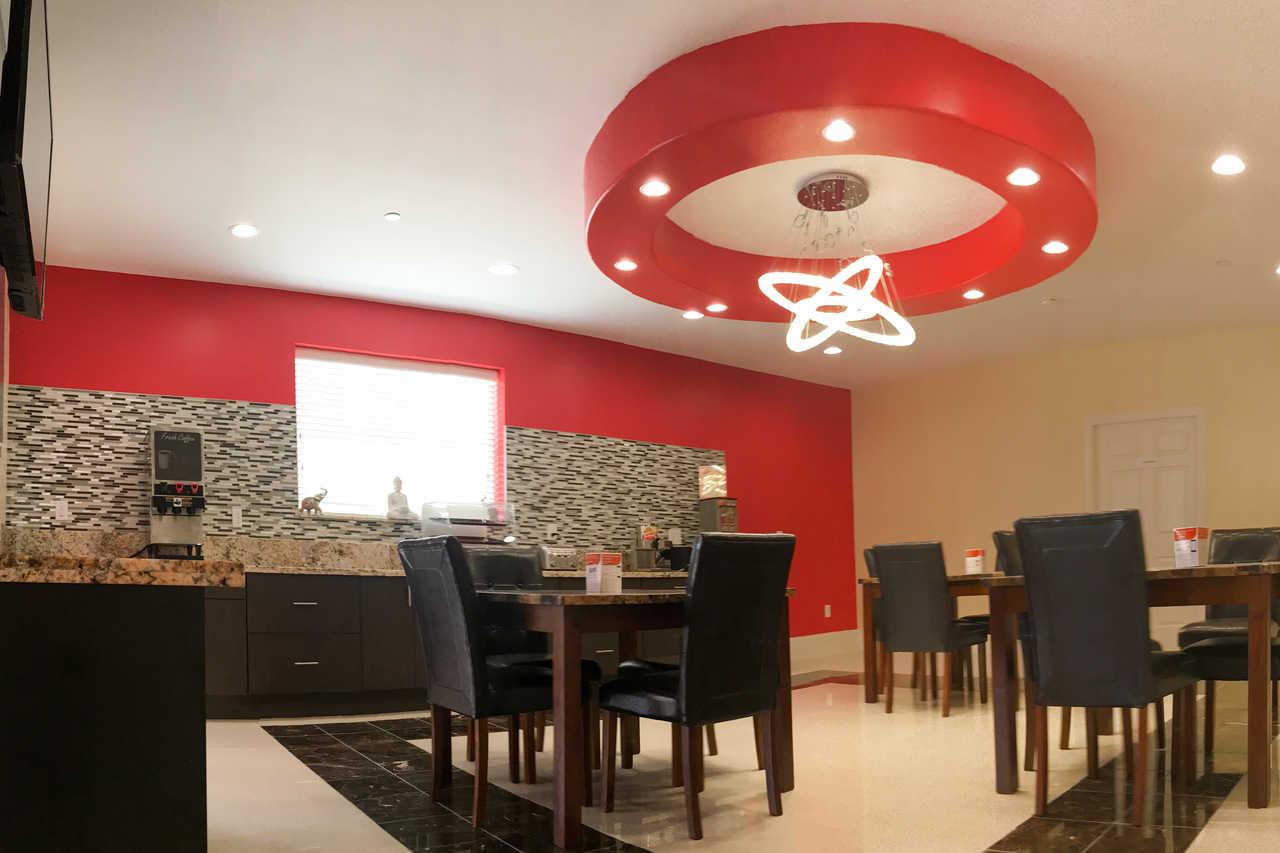 Econo Lodge Inn & Suites Houston Willowbrook Ngoại thất bức ảnh