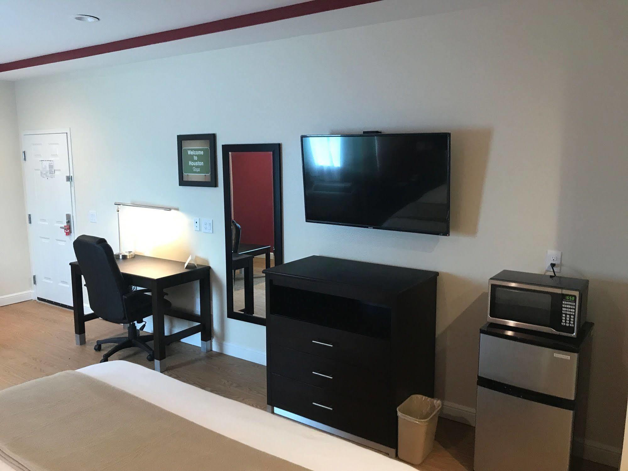 Econo Lodge Inn & Suites Houston Willowbrook Ngoại thất bức ảnh